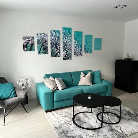 U Zamecke Zahrady Apartment